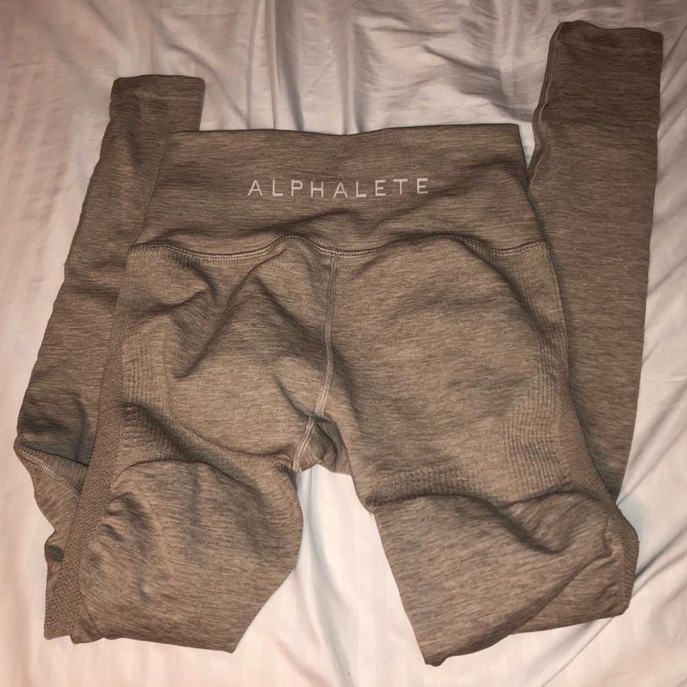 Alphalete Aero leggings